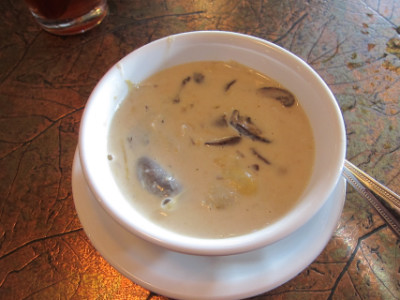 Mushroom and artichoke soup