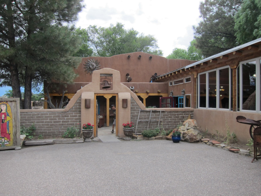 El Bruno’s front entrance area
