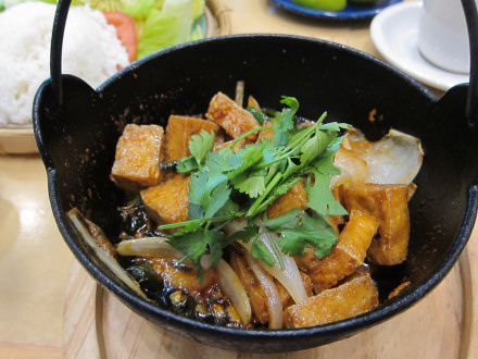 Clay pot tofu