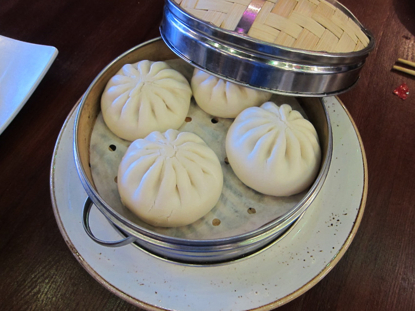 Bao with BBQ pork
