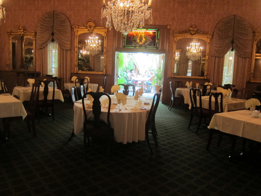 Maxmillion Room