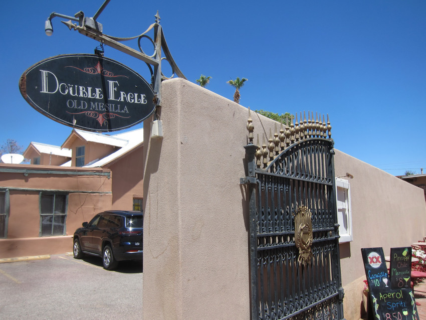 The Double Eagle sign means you are also entering Peppers, the lunch time version of the restaurant