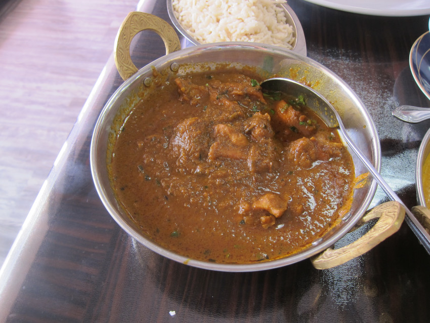 Curry chicken