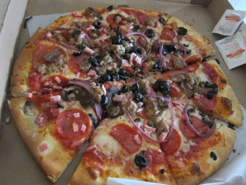 Sausage and pepperoni pizza